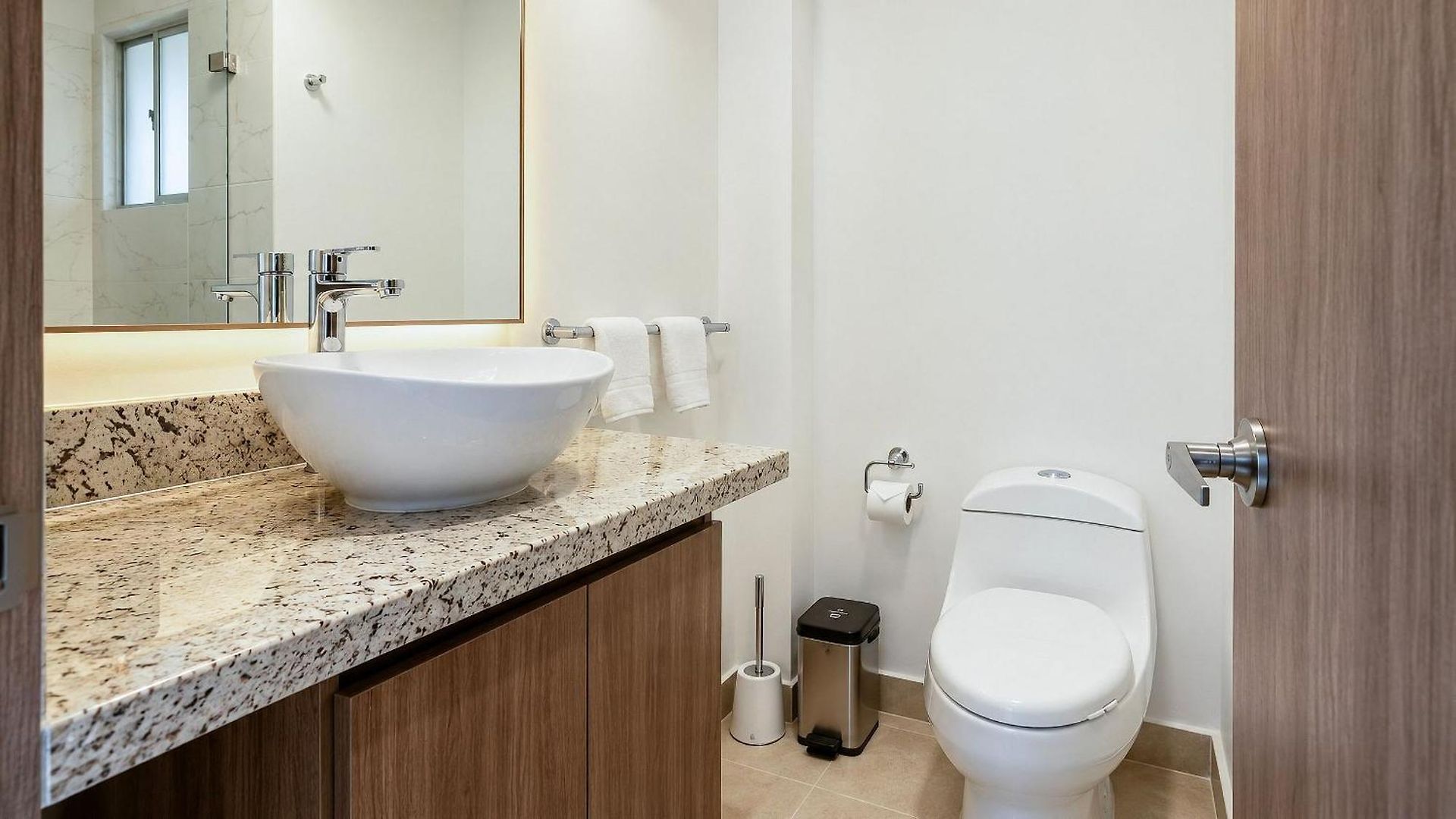 Moderno En Serena Del Mar Con Balcón. Ideal Familias Y Grupos Apartamento