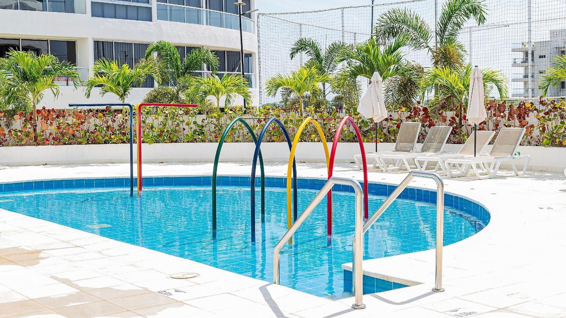 Moderno En Serena Del Mar Con Balcón. Ideal Familias Y Grupos *