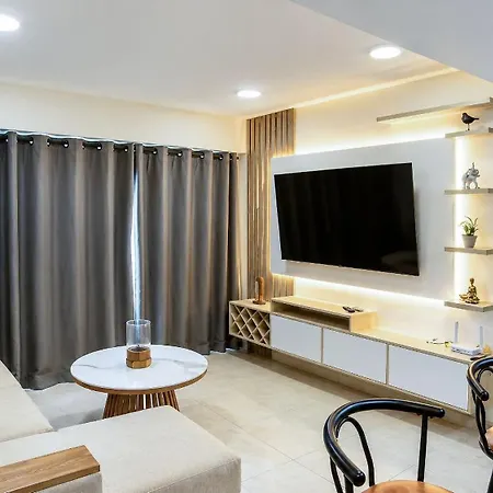 Moderno En Serena Del Mar Con Balcón. Ideal Familias Y Grupos *