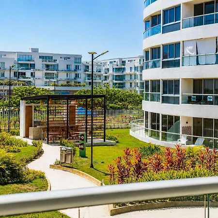 Moderno En Serena Del Mar Con Balcón. Ideal Familias Y Grupos *
